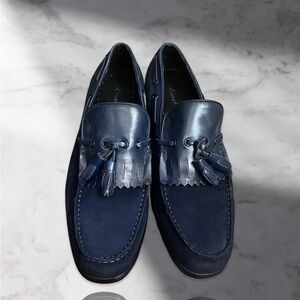 Kenneth Cole New York , men’s loafer , color dark blue , size 10.5 M.